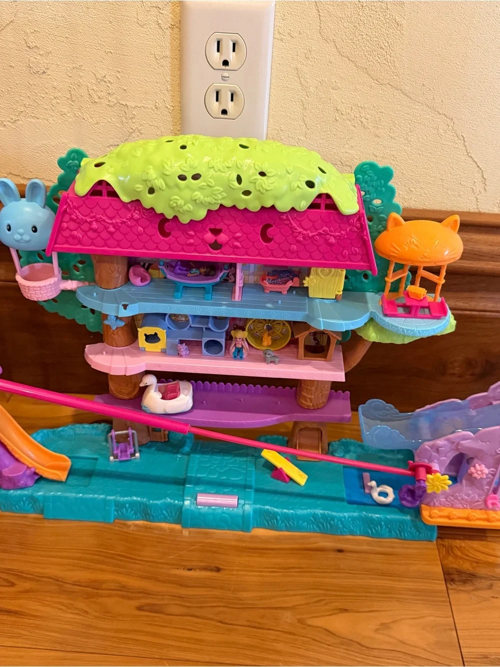 Polly pocket tree house